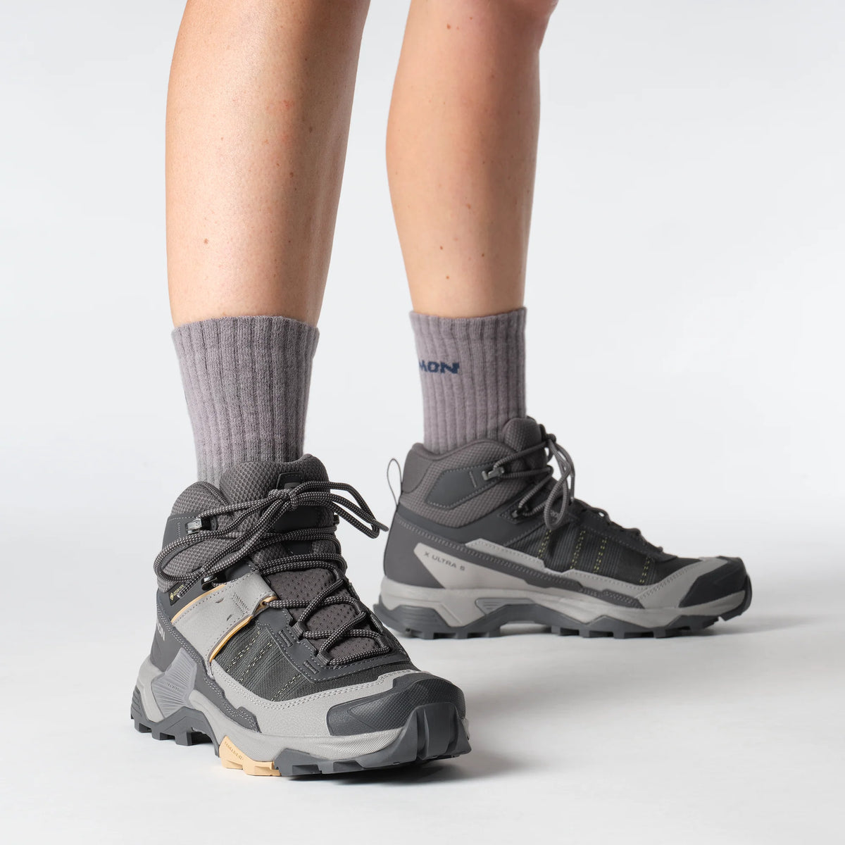 Salomon Women's X Ultra 5 Mid GORE-TEX Boot